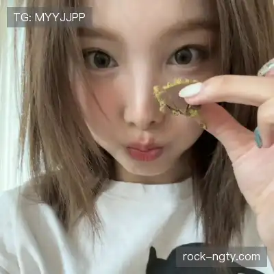 仲灵楚